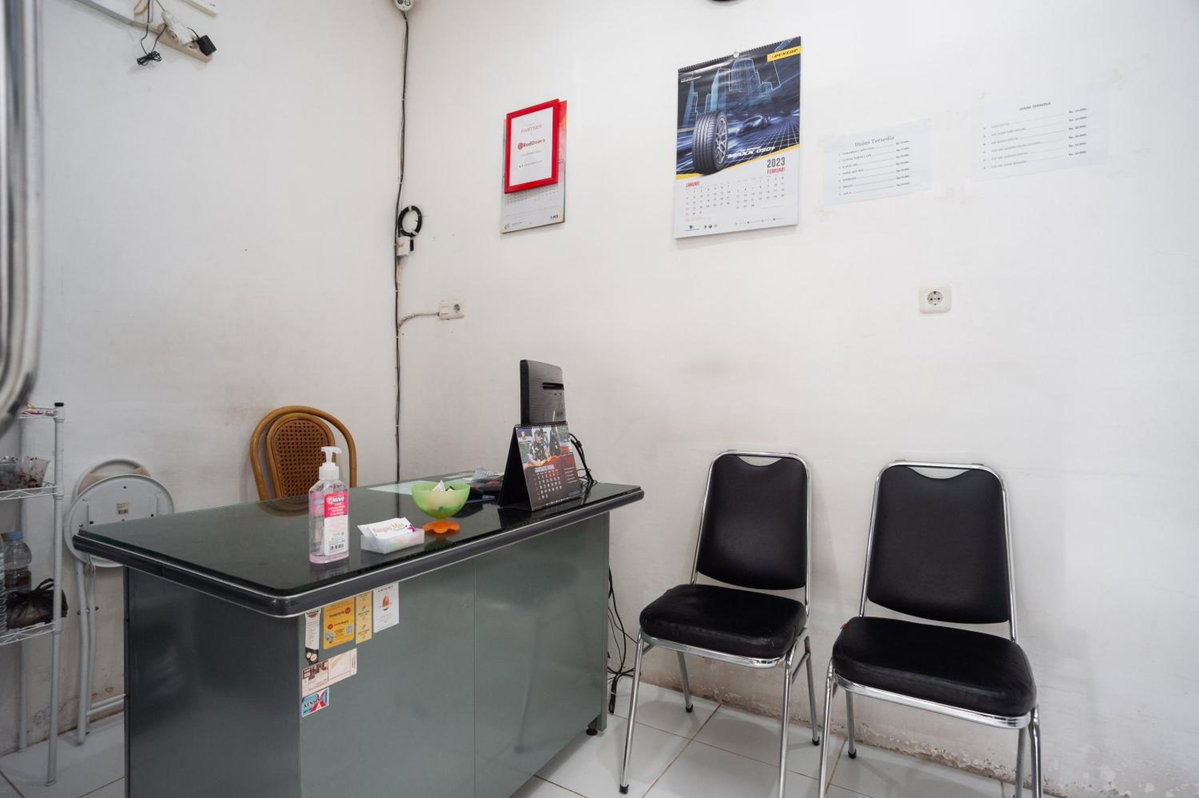 RedDoorz at Jalan Bangau Palembang, Indonesia