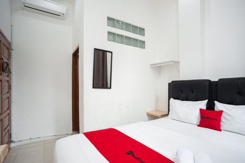 RedDoorz at Jalan Bangau Palembang, Palembang, Indonesia