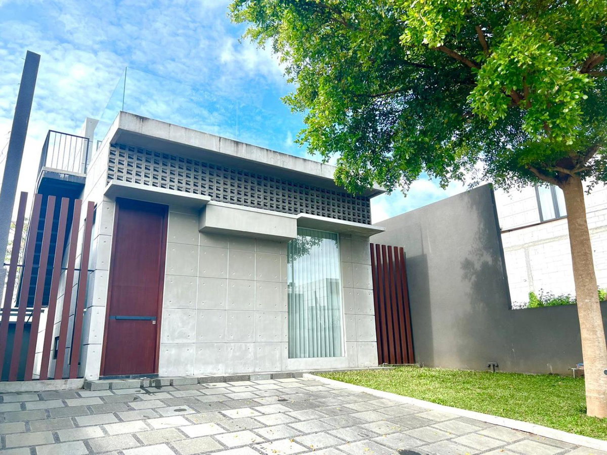 Villa Andara, Indonesia