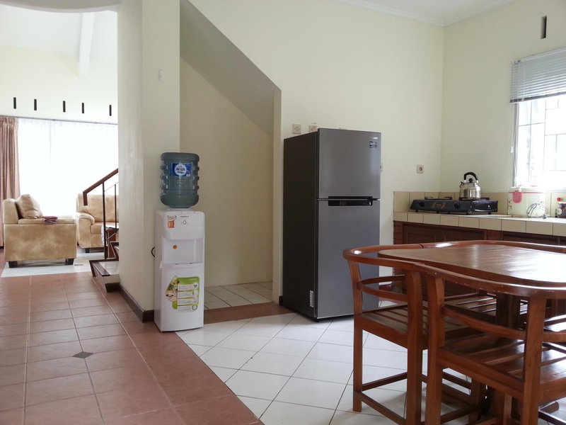 Villa 5cemara, Batureo 1, Indonesia