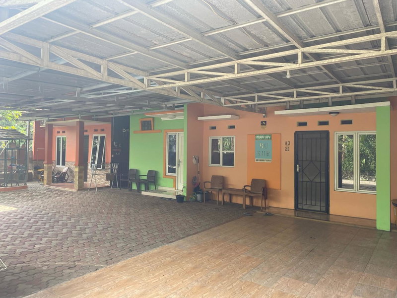 Bu Sur Homestay, Bogor, Indonesia