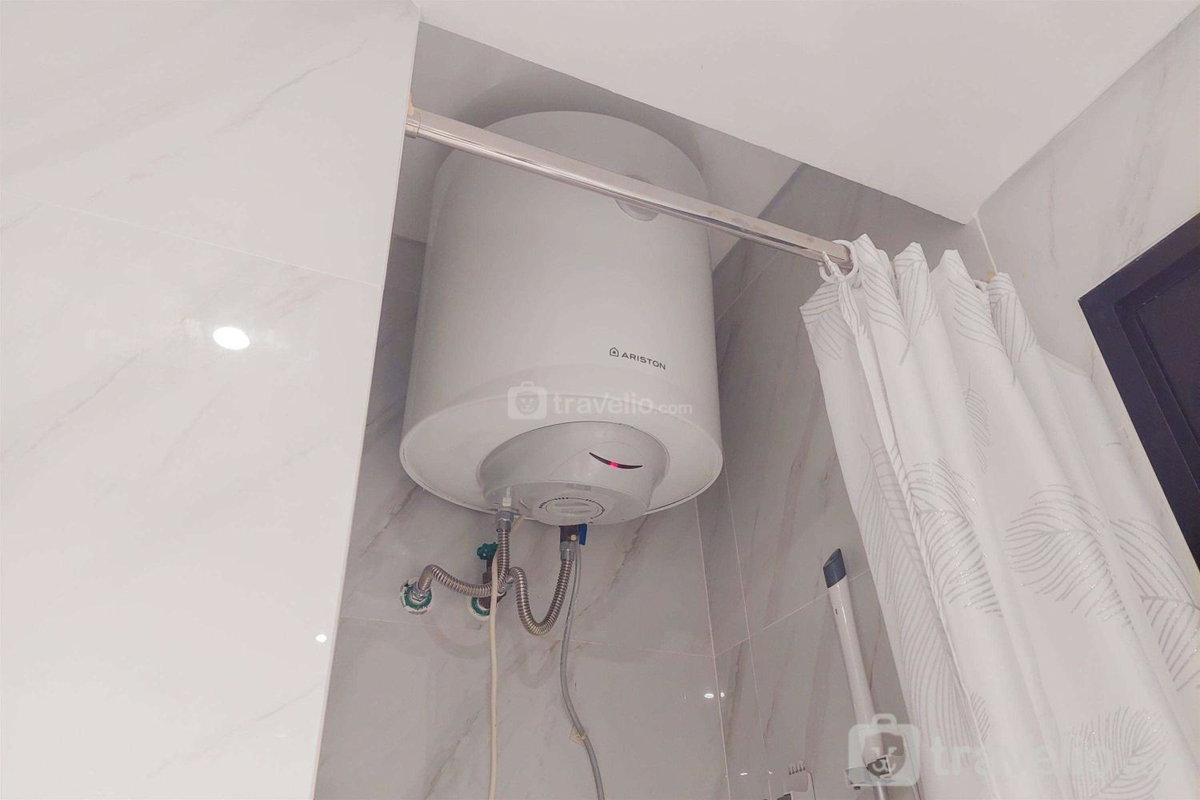 Hotel · 1BR Apartment with Comfortable Design at Branz BSD City By Travelio, Tangerang