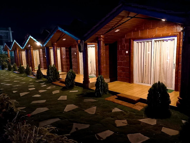 Rofinos Cottages, Parra, India
