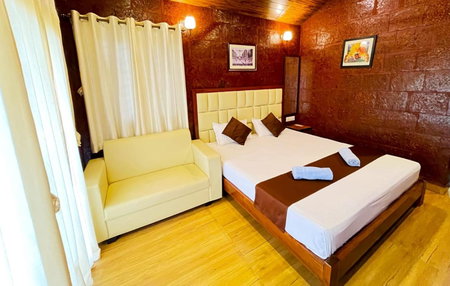 Rofinos Cottages, Parra, India