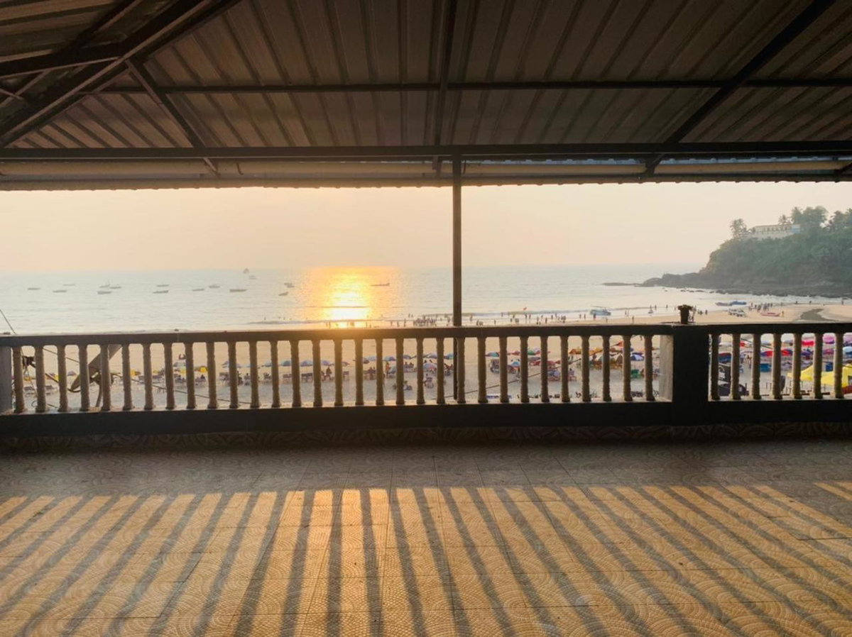 Baga Beach Sunset And Spa, India