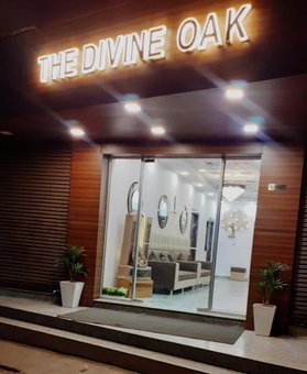 The Divine Oak, Katra, India