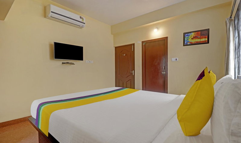 Itsy Hotels Rithika Inn Blossoms, Chennai, India
