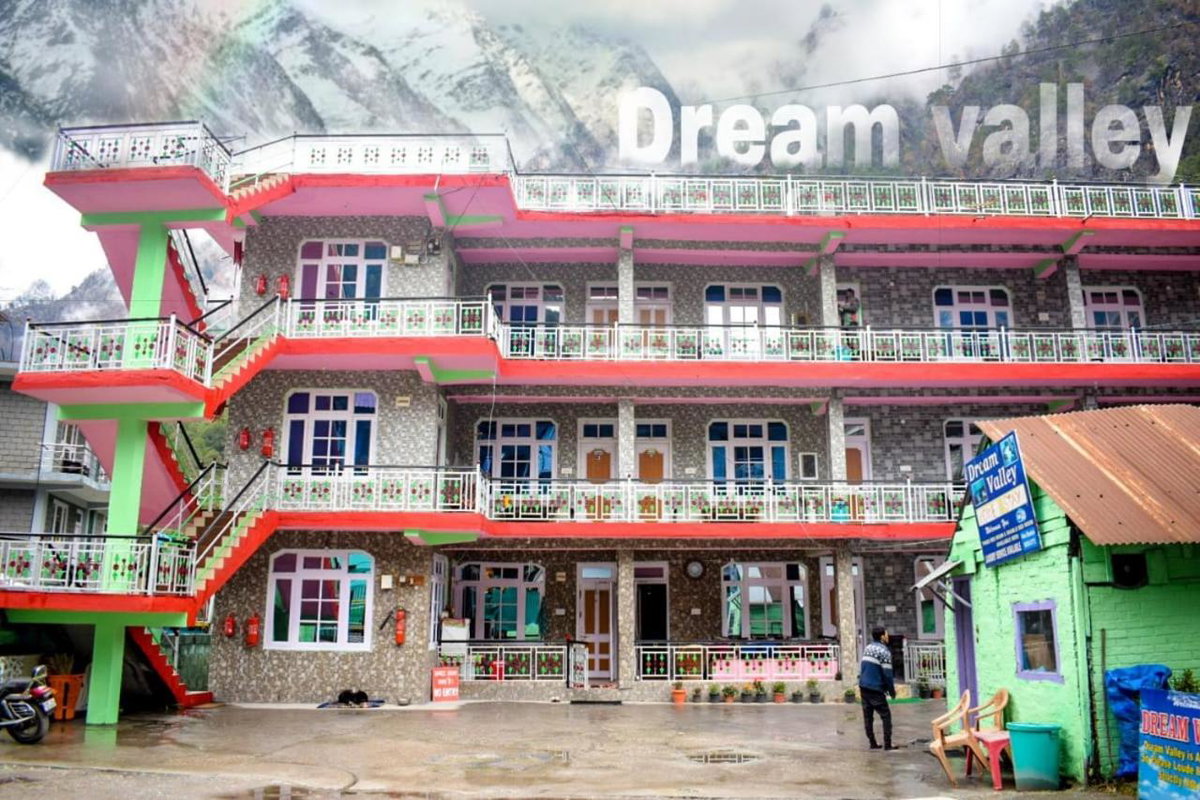 Hotel Dream Valley Kasol with Mountain View Near OLD Kasol & Mall Road, India