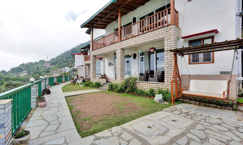 Treebo Vista Lago With Lake View, Bhīm Tāl, India
