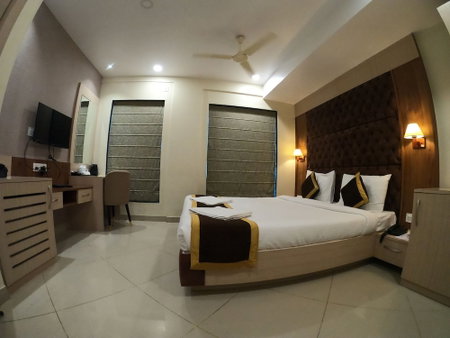 The Panash Hotel & Banquets, Kolkata, India