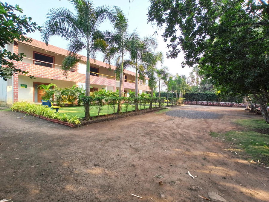 Kamal Homes, Kīhīm, India