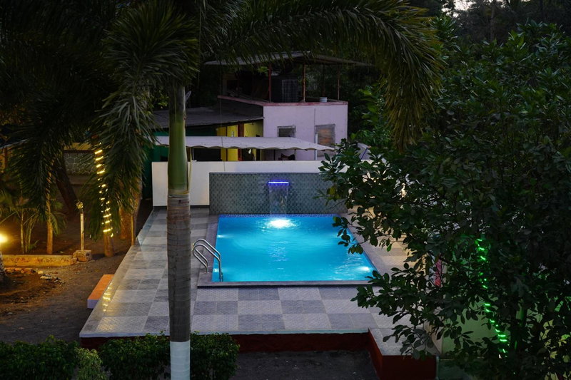 Kamal Homes, Kīhīm, India