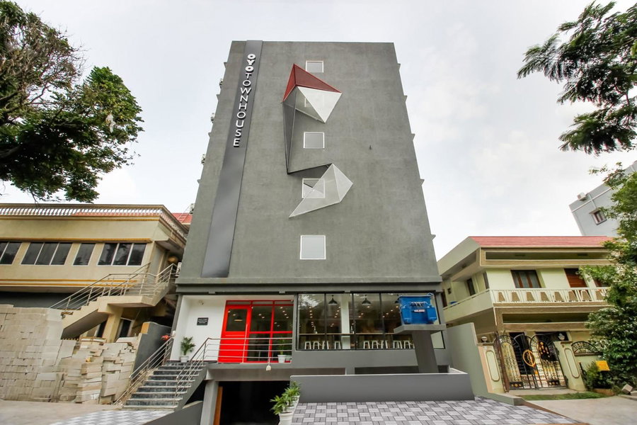 OYO Townhouse 164 Near ESI HOSPITAL, Ameerpet, India