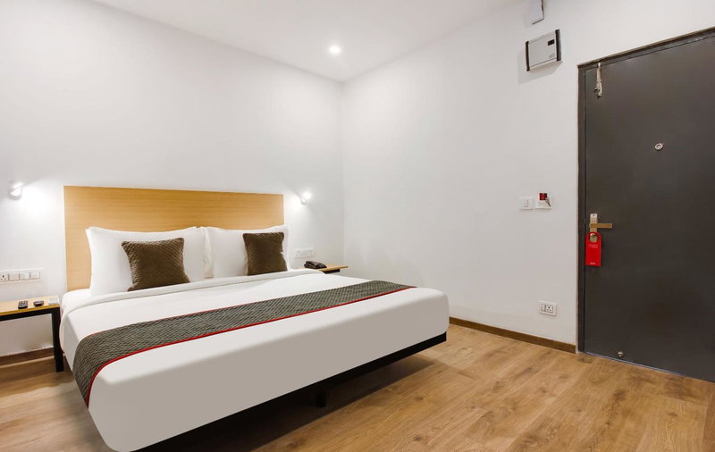 OYO Townhouse 164 Near ESI HOSPITAL, Ameerpet, India