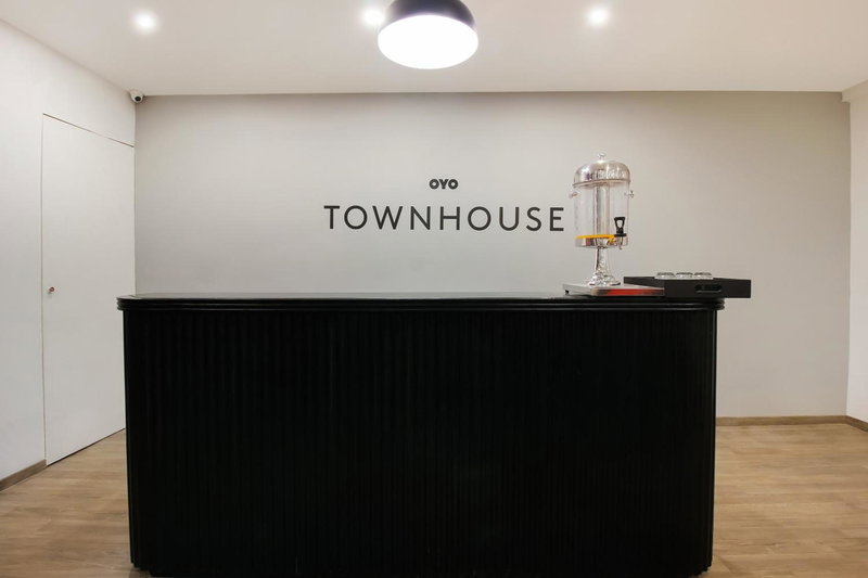OYO Townhouse 164 Near ESI HOSPITAL, Ameerpet, India