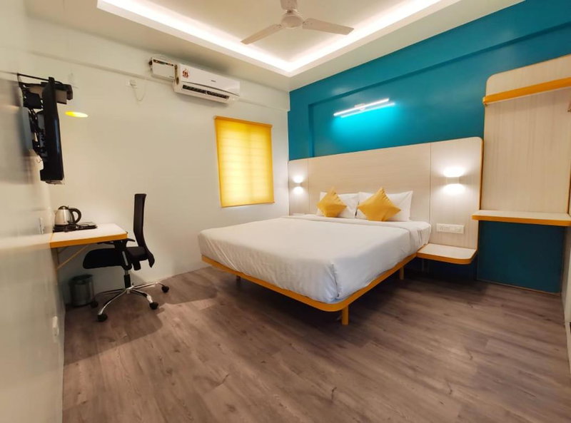 Dbrooks Elite, Bangalore, India