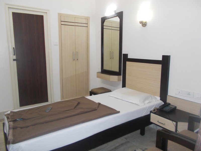 Modern Hotel, Bangalore, India