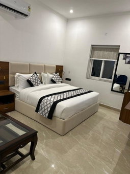 The Crown Prince, Greater Noida, India