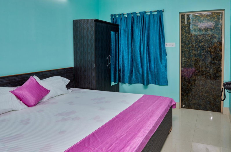 deb Guest House And Banquet hall, Kolkata, India