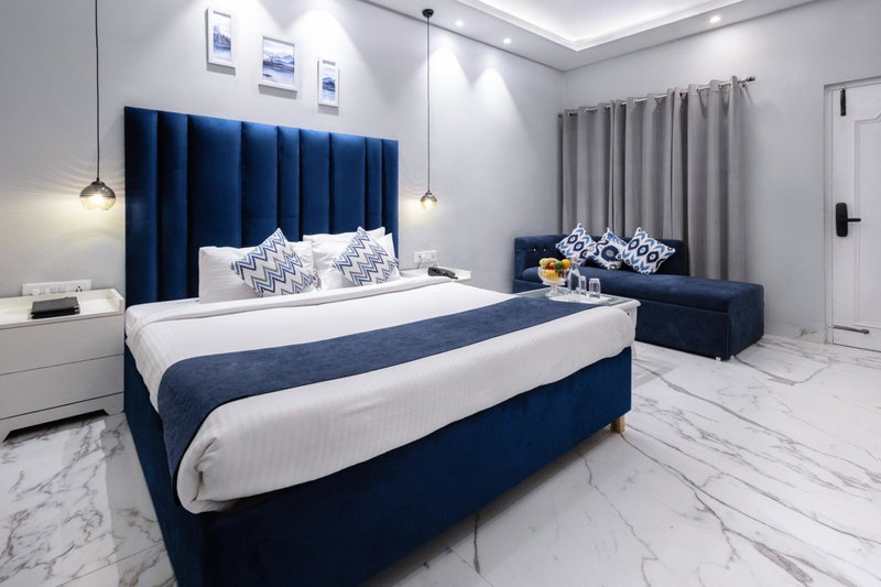 Hotel Downtown 17, Chandīgarh, India