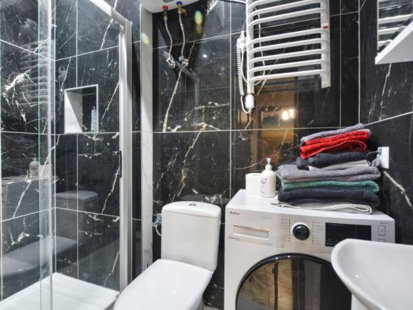 Apartament Folkowy Wujek pod Gromadzyniem, Ustrzyki Dolne, Poland