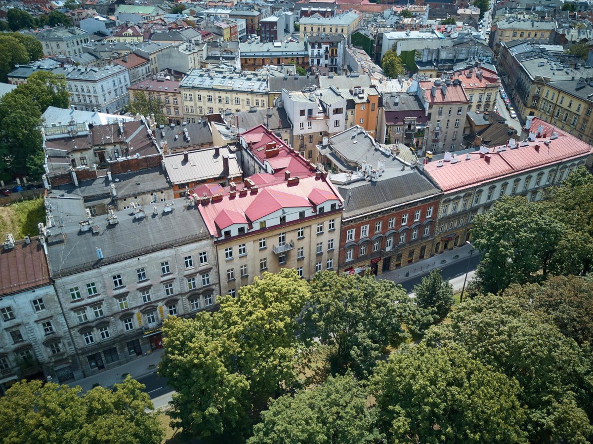 PlayHouse Apartments, Poland