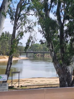 Boomerang Way Tourist Park, Tocumwal, Australia