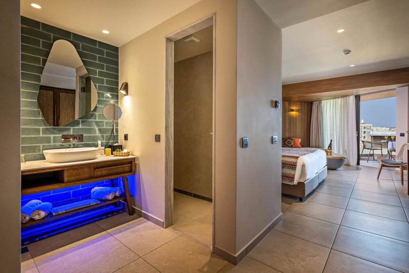 Minos Ambassador Suites & Spa - Adults only, Rethymno Town, Greece