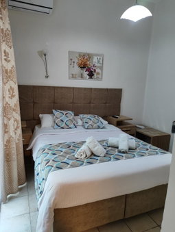 Pelineon Rooms, Chios, Greece