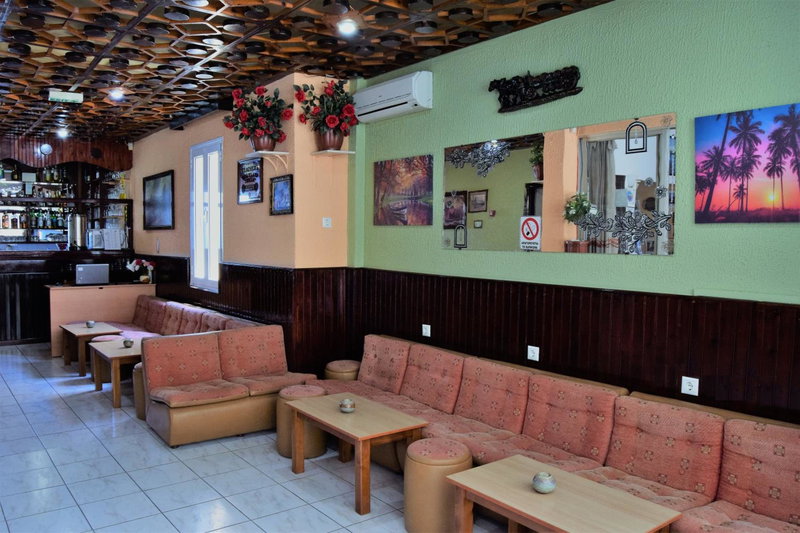Hotel Perama, Perama, Greece