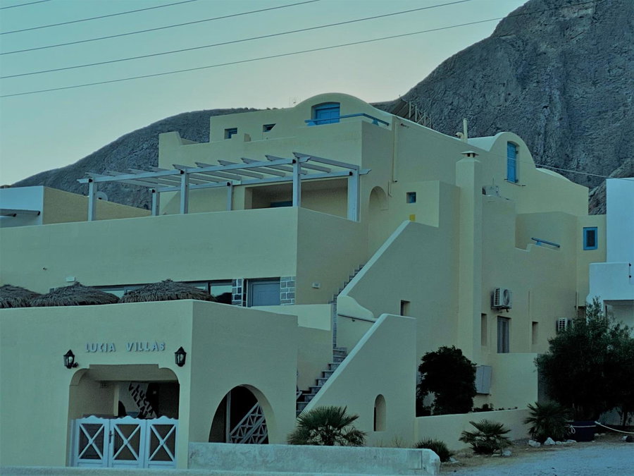 Lucia Villas, Perissa, Greece