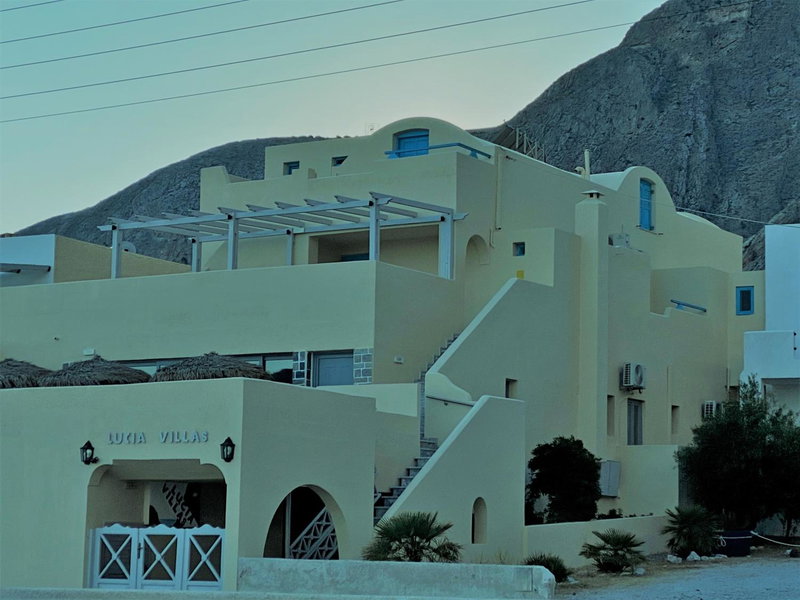 Lucia Villas, Perissa, Greece