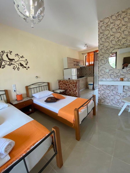 Stefanos Studios, Kerion, Greece