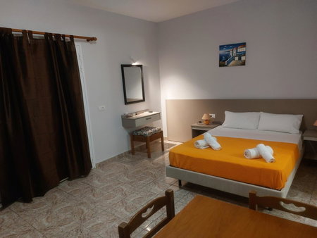 Margarita Studios, Sami, Greece
