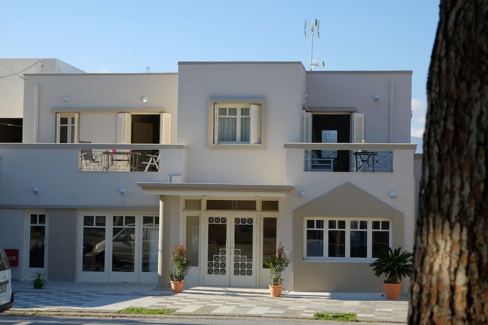 Dialinas Apartments, Griechenland