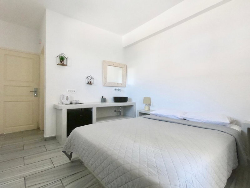 Anny Studios & Rooms Perissa Beach, Perissa, Greece