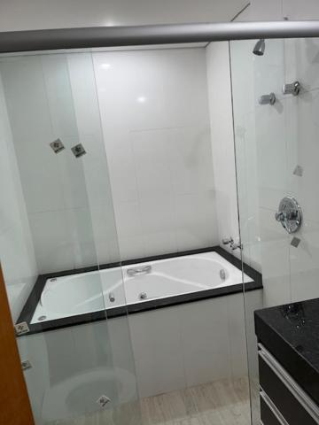 Apartamento de luxo no Hotel Stop-Inn Cristiano Machado, Belo Horizonte, Brazil