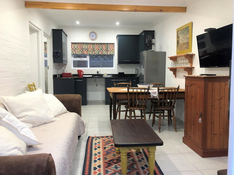 Baylight Accommodation 3 Selfcatering 1 bedroom apartment sleeps 4, Mossel Bay, South Africa