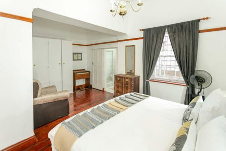 Ravenscliff Villa, Oudtshoorn, South Africa