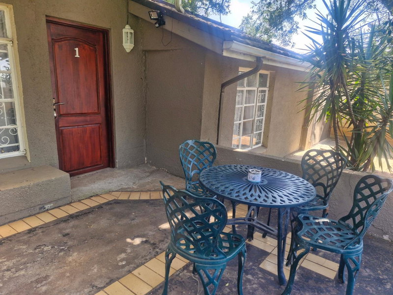 Silken Trap Guest House NO LOADSHEDDING, Johannesburg, South Africa