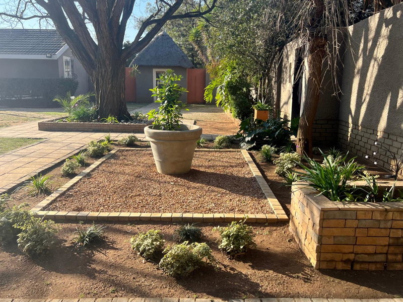 Silken Trap Guest House NO LOADSHEDDING, Johannesburg, South Africa
