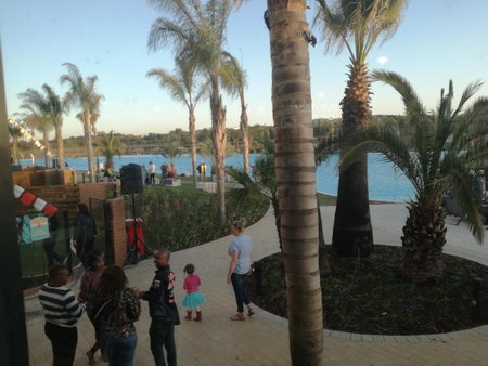 The Blyde - Crystal Lagoon Penthouse Apartment, Pretoria, South Africa
