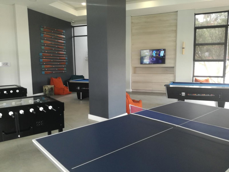 The Blyde - Crystal Lagoon Penthouse Apartment, Pretoria, South Africa