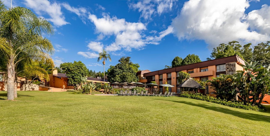 African Sky Hotels - Pine Lake Inn, White River, South Africa