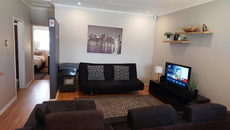 Stylish open plan Townhouse, Lorraine, South Africa