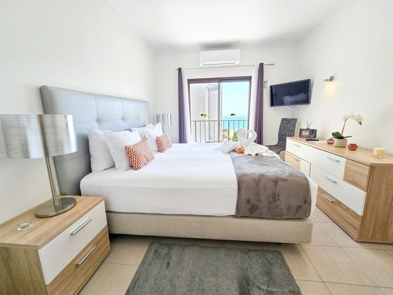 Apartamento Praia Rocha Vista Mar Ambar, Portimão, Portugal
