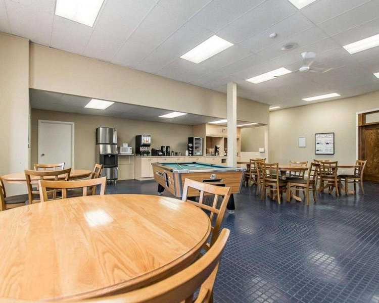Econo Lodge, Temiskaming Shores, Canada
