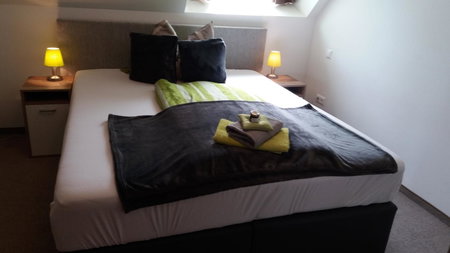Die Schlafstube - Bed & Breakfast, Zeltweg, Austria