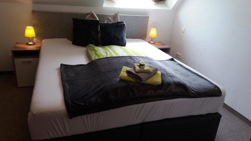 Die Schlafstube - Bed & Breakfast, Zeltweg, Austria