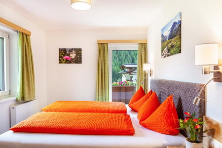 Haus Alpenheim Apartment 3, Tux, Austria